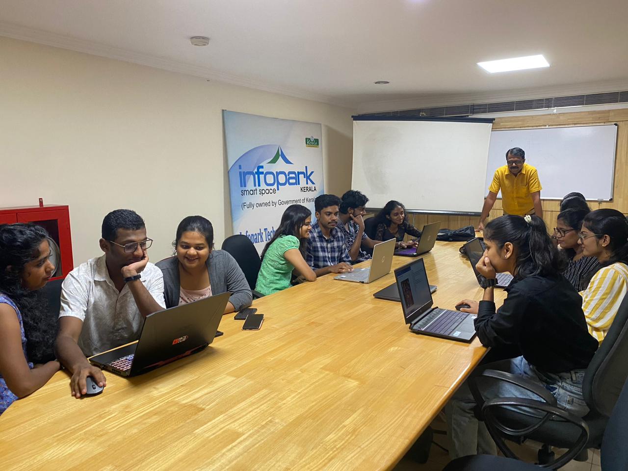 Internship/projects in noida
